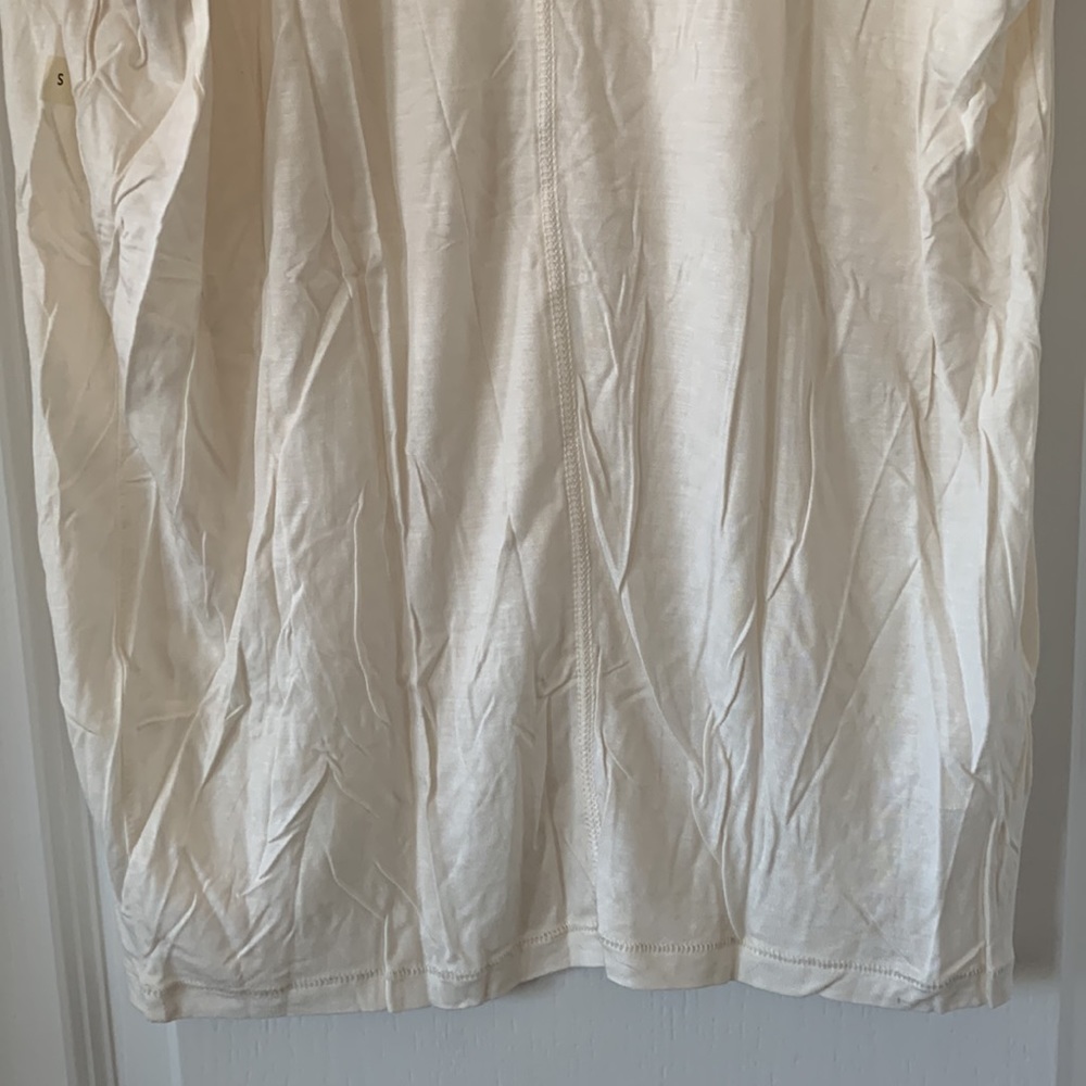 NWT LOFT Ivory Pretzel Twist V-Neckline Short Sleeves Sheer Top Size S - Picture 13 of 15